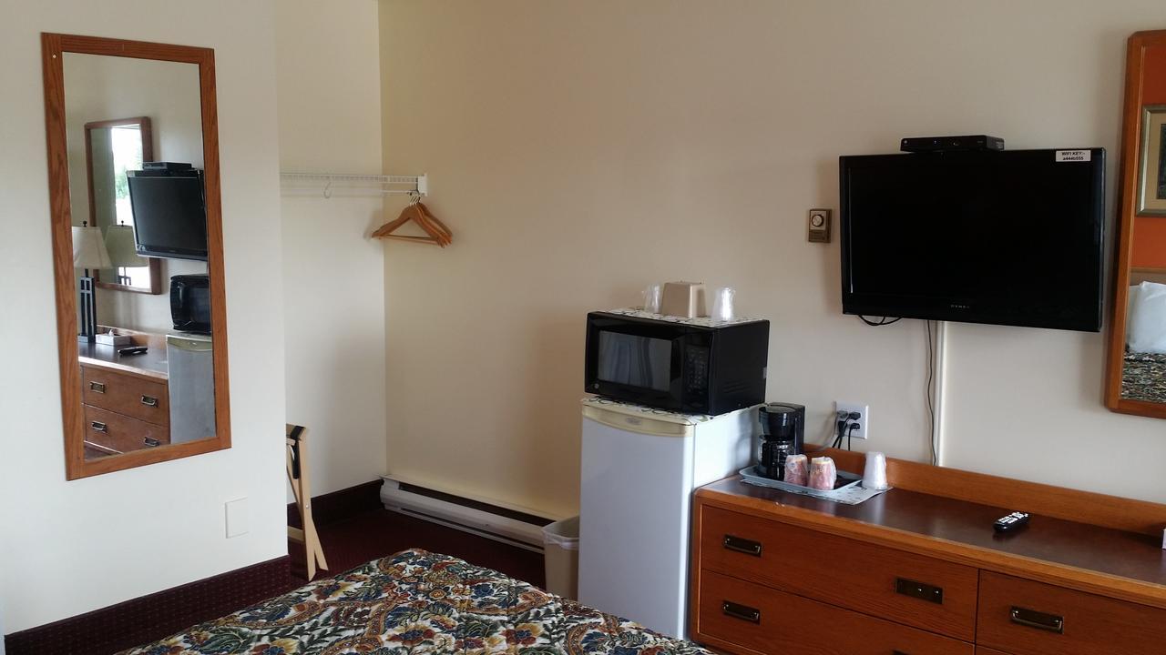 River Mist Inn Sturgeon Falls Ngoại thất bức ảnh