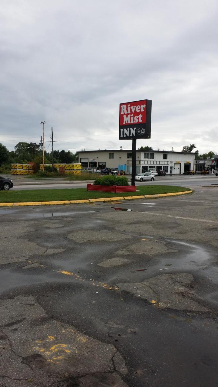 River Mist Inn Sturgeon Falls Ngoại thất bức ảnh