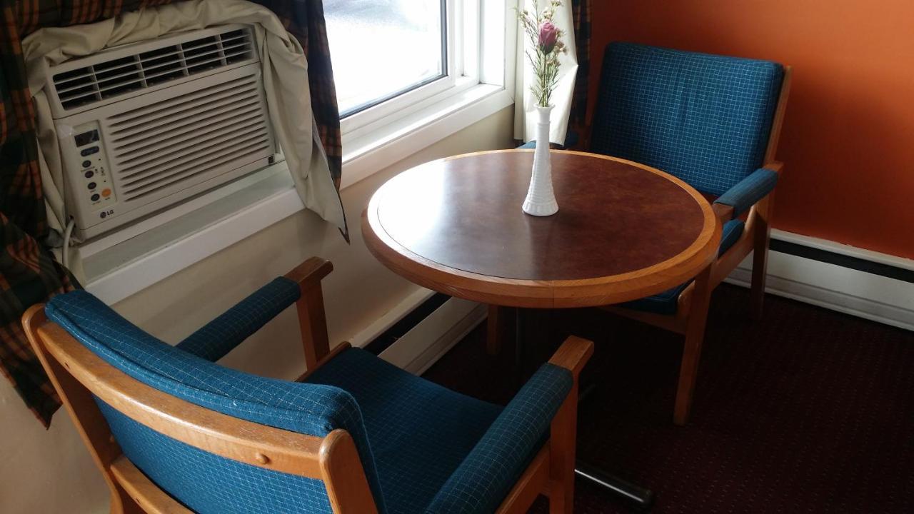 River Mist Inn Sturgeon Falls Ngoại thất bức ảnh