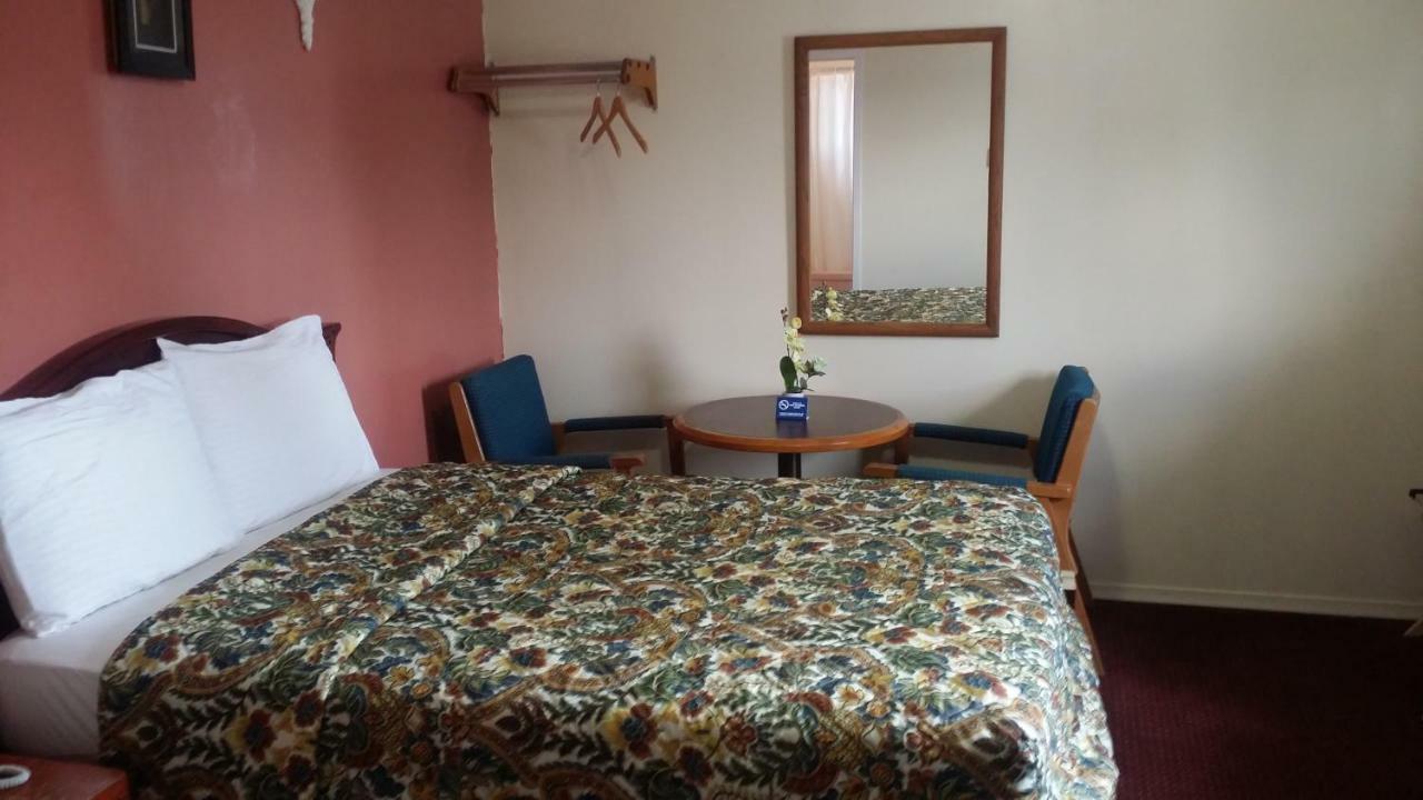 River Mist Inn Sturgeon Falls Ngoại thất bức ảnh