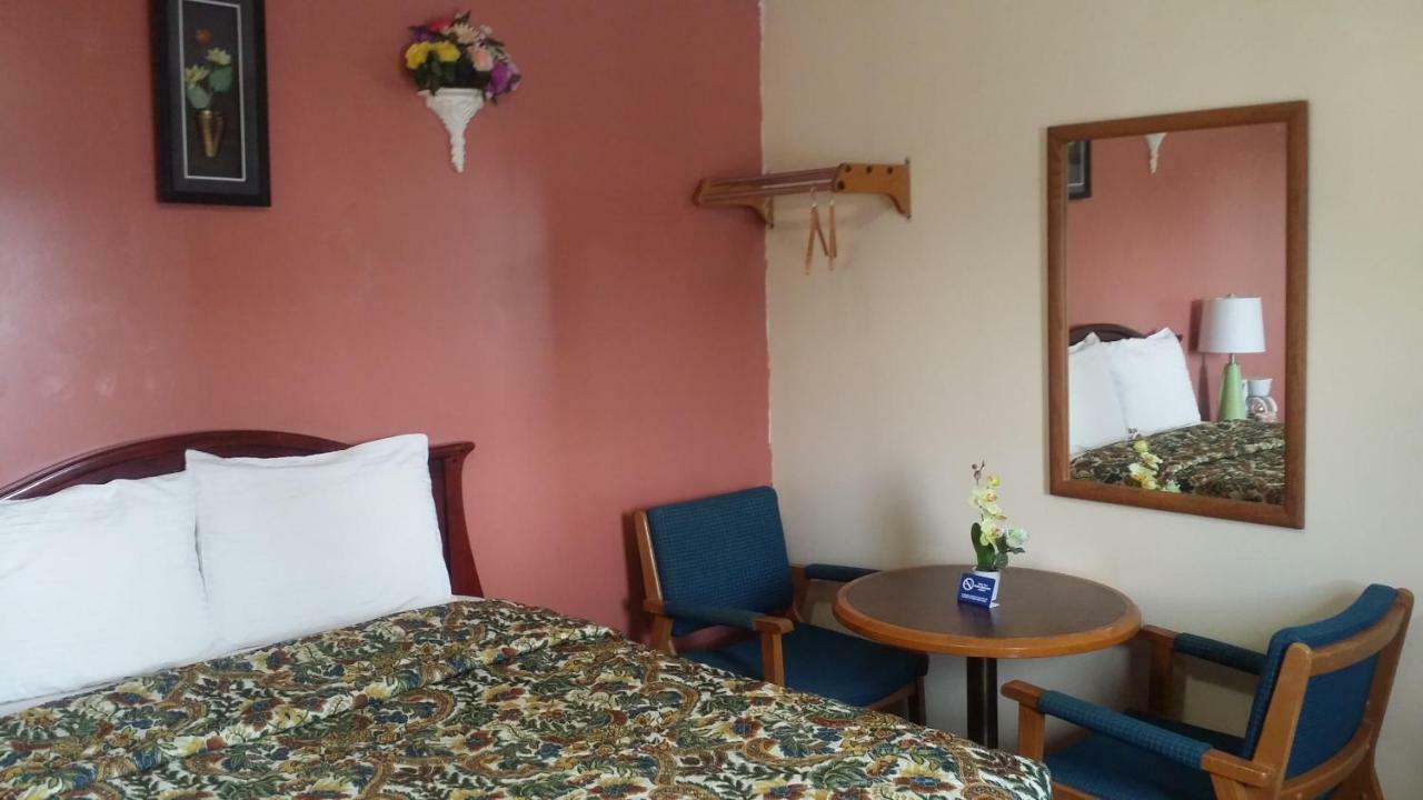 River Mist Inn Sturgeon Falls Ngoại thất bức ảnh